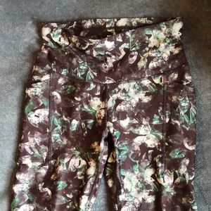 Active wear !! Size small